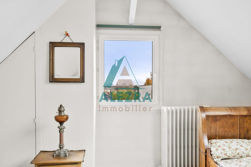 Maison - 180 m² - 7 pièces