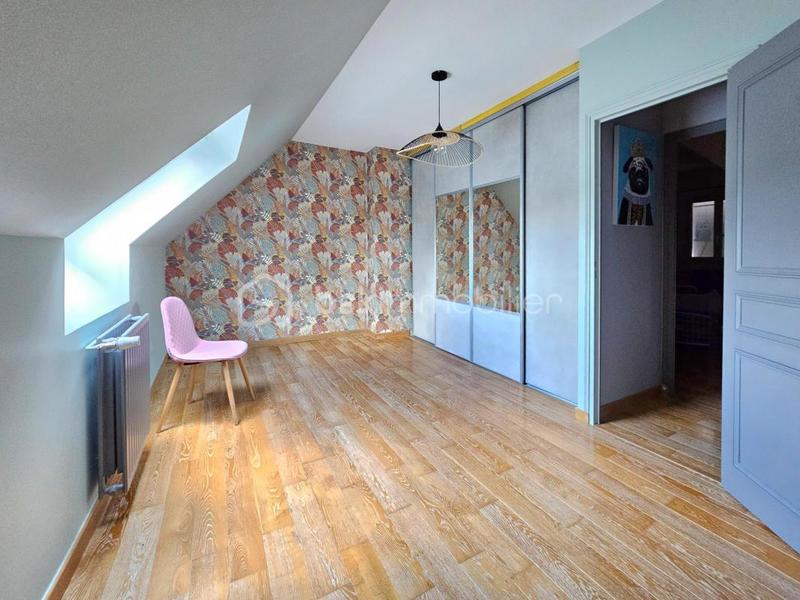 Pavillon - 150 m² - 6 pièces