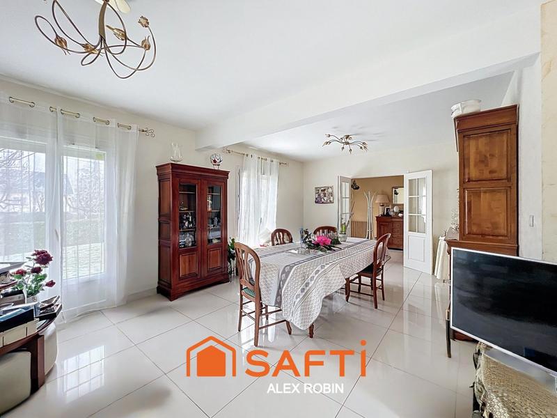 Maison - 140 m² - 6 pièces