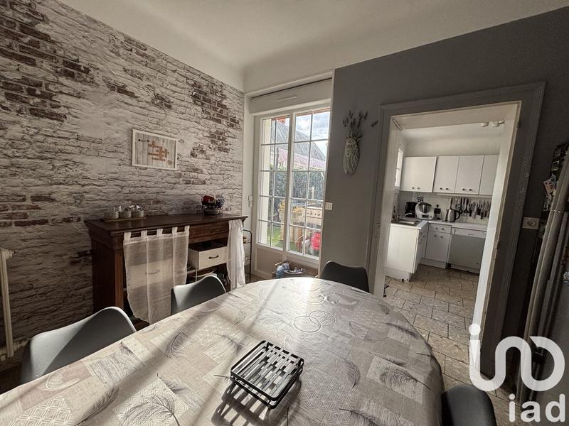 Maison - 225 m² - 7 pièces