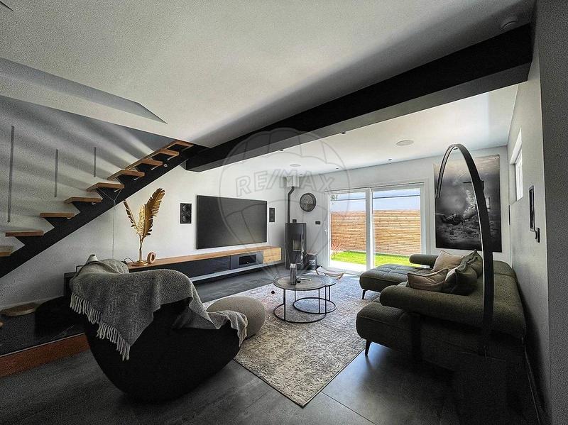 Maison - 150 m² - 5 pièces