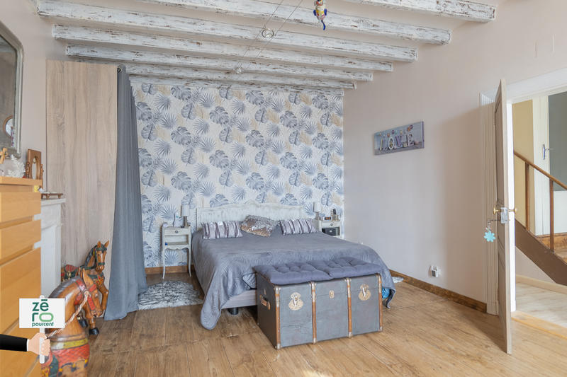 Maison - 219 m² - 6 pièces