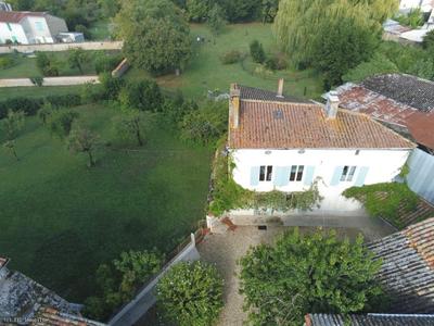 Maison de village - 90 m² - 3 pièces