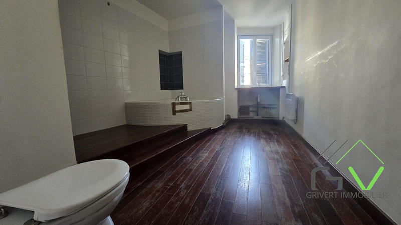 Appartement - 95 m² - 5 pièces