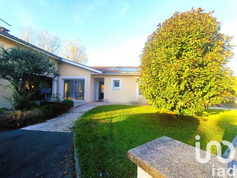 Maison - 182 m² - 6 pièces