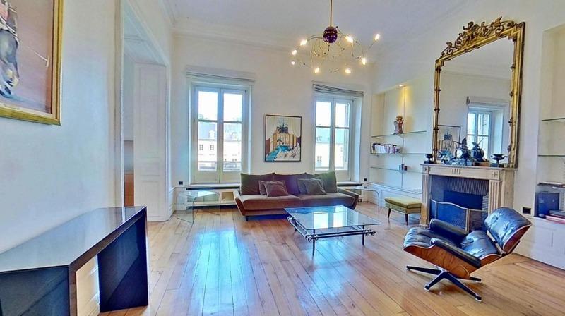 Appartement bourgeois - 141 m² - 5 pièces