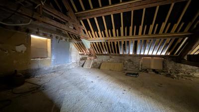 Maison ancienne - 350 m² - 2 pièces