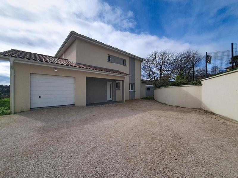 Maison - 120 m² - 5 pièces