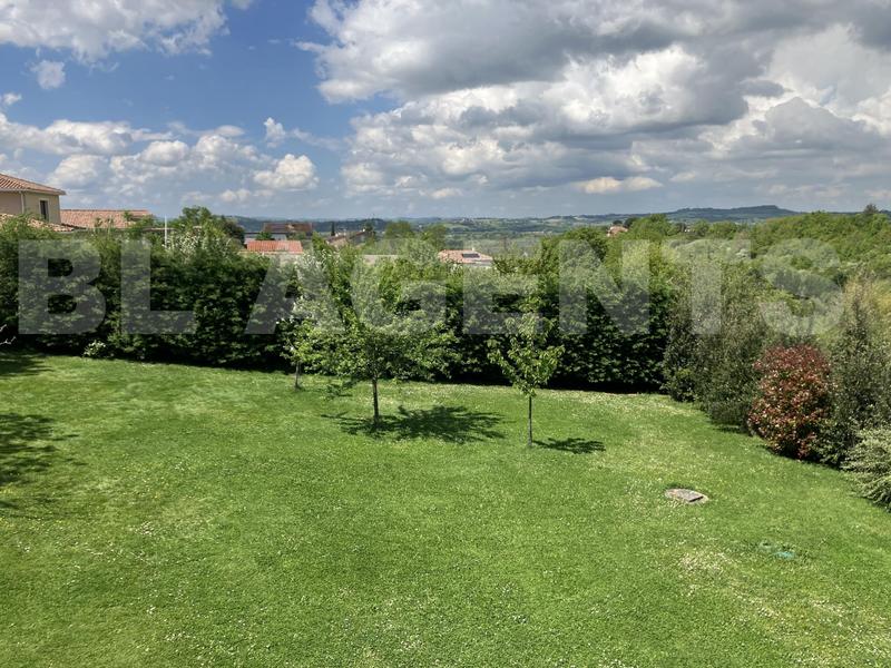 Maison traditionnelle - 193 m² - 7 pièces