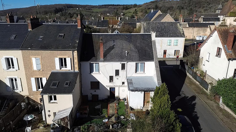 Maison - 121 m² - 7 pièces