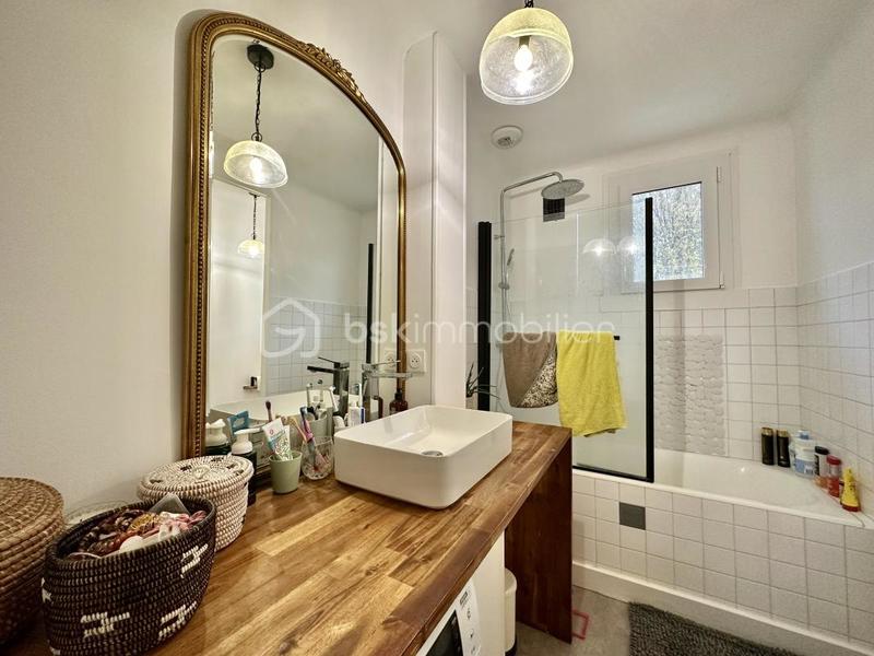 Moulin - 111 m² - 5 pièces