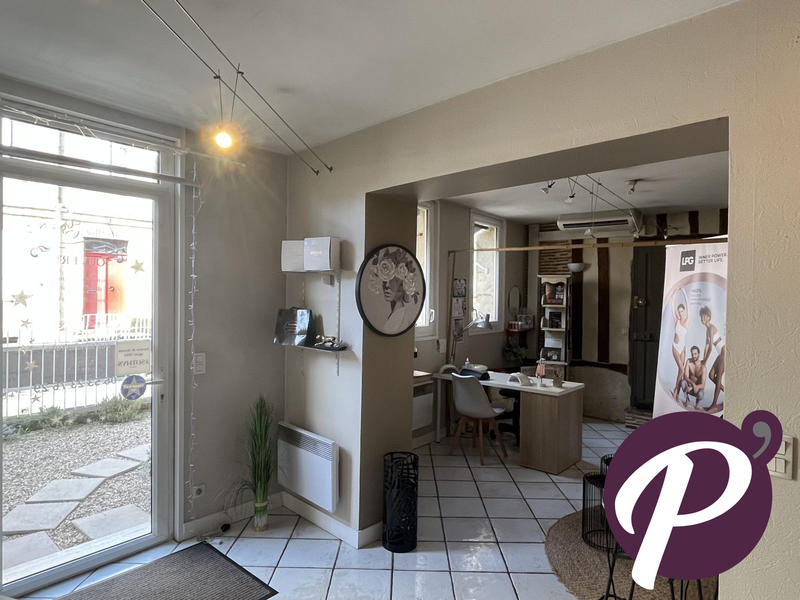 Local commercial - 86 m² - 4 pièces