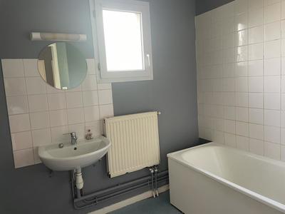 Appartement - 75 m² - 3 pièces