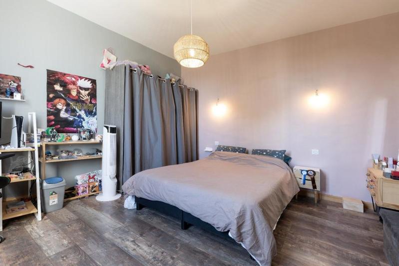 Maison - 252 m² - 5 pièces