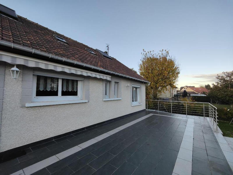 Maison - 102 m² - 6 pièces