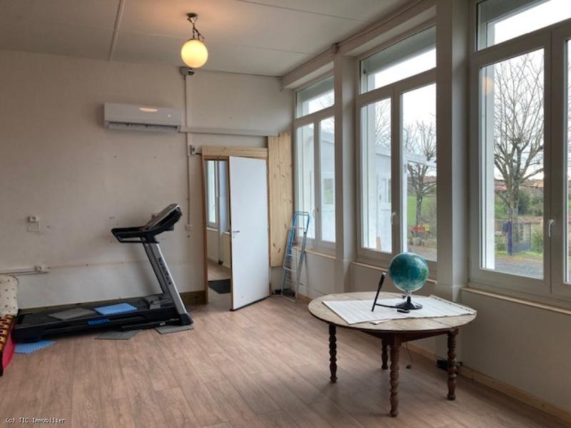 Demeure - 205 m² - 6 pièces