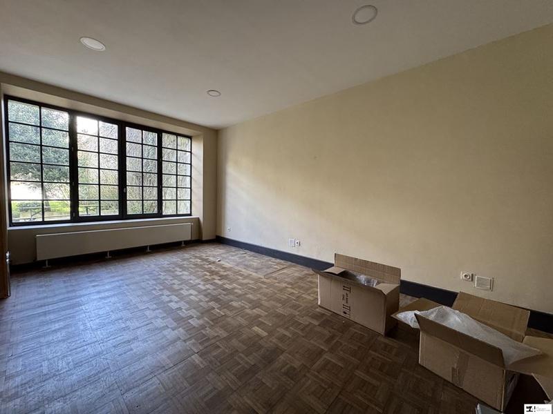 Maison de ville - 230 m² - 11 pièces