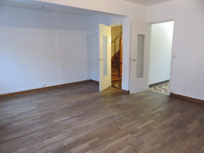 Maison - 161 m² - 6 pièces