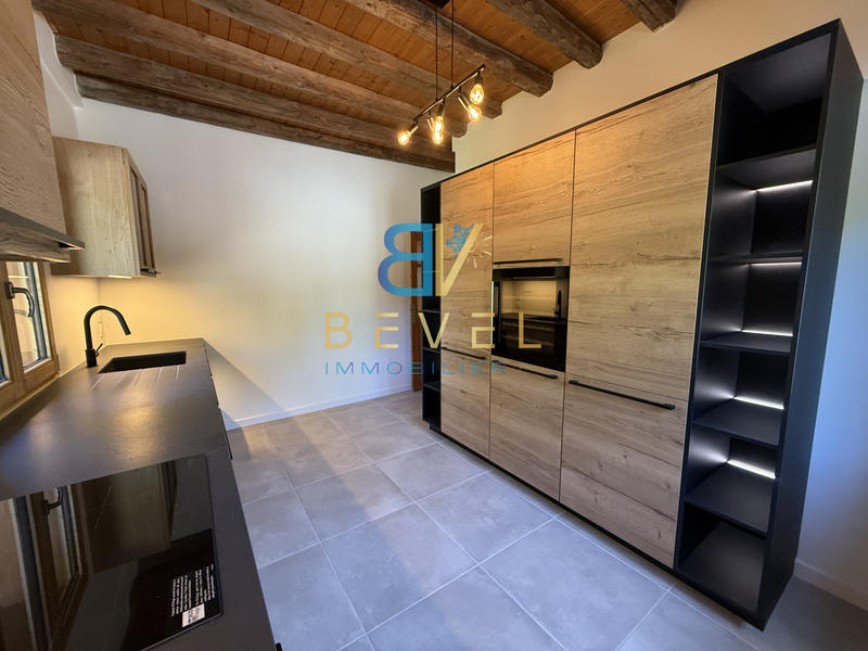 Châlet - 329 m² - 13 pièces