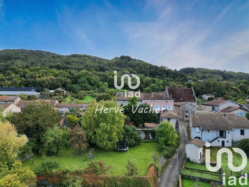 Maison - 212 m² - 7 pièces