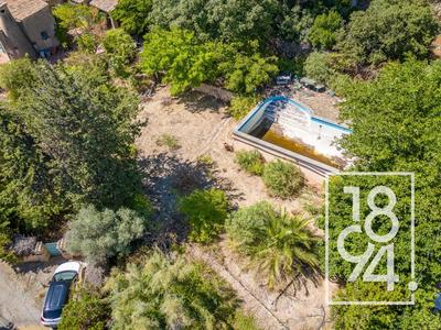 Terrain constructible - 1 000 m²