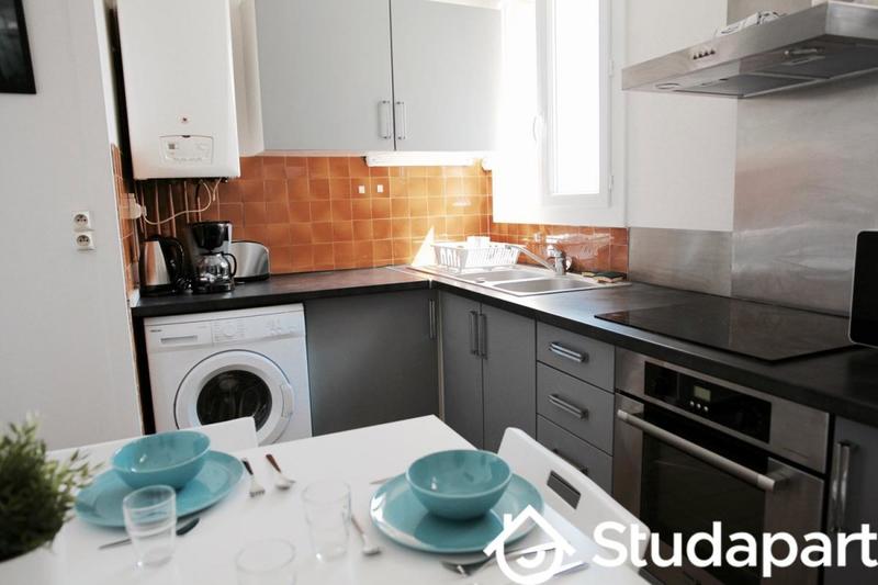 Chambre - 13 m² - 1 pièce