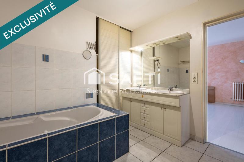 Appartement - 90 m² - 4 pièces