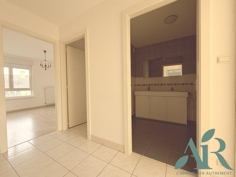 Appartement - 95 m² - 3 pièces