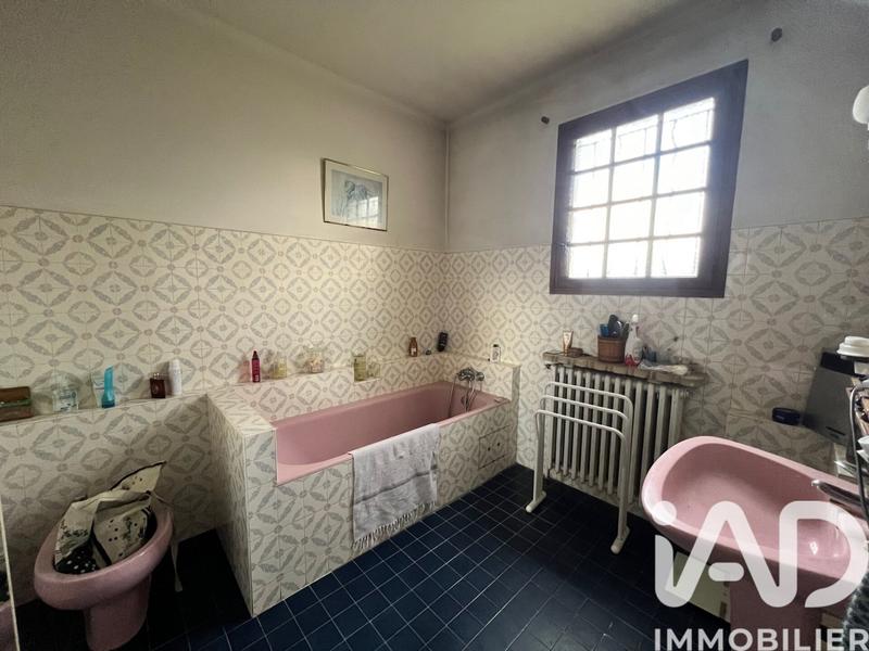 Maison - 184 m² - 7 pièces