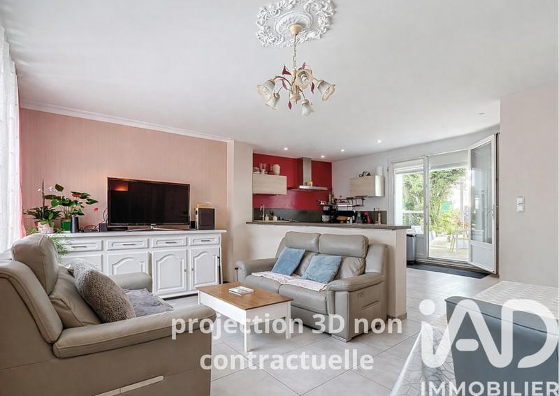 Maison - 93 m² - 5 pièces