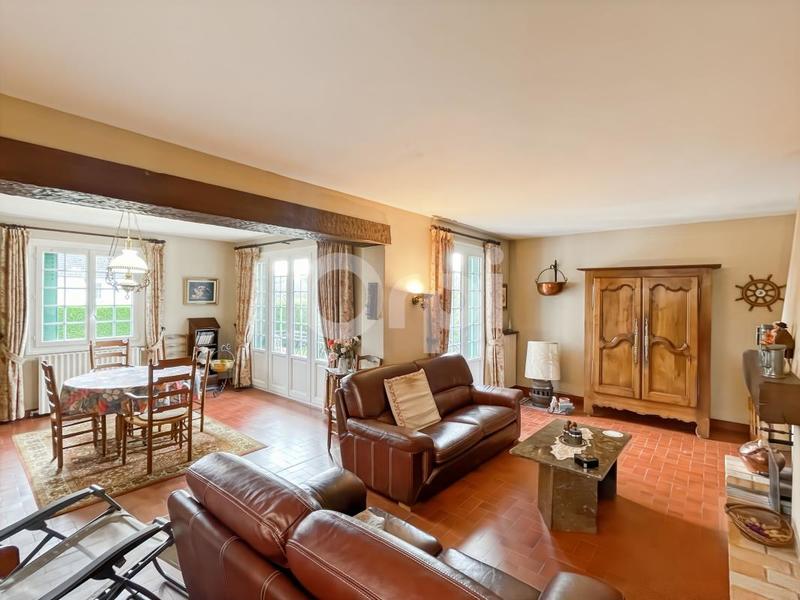 Maison - 120 m² - 7 pièces