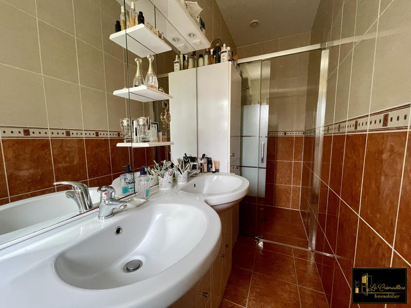 Maison - 163 m² - 9 pièces