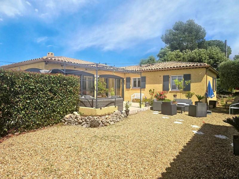 Villa - 130 m² - 5 pièces
