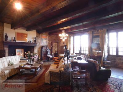 Maison - 270 m² - 7 pièces