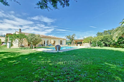 Villa - 170 m² - 5 pièces