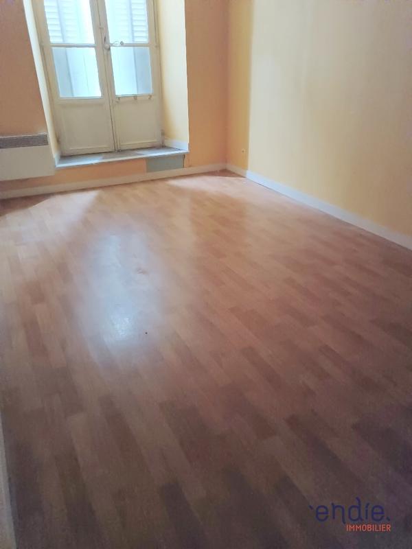 Maison - 500 m² - 20 pièces