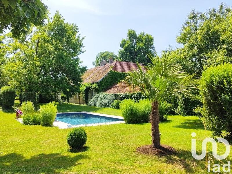 Château - 295 m² - 10 pièces