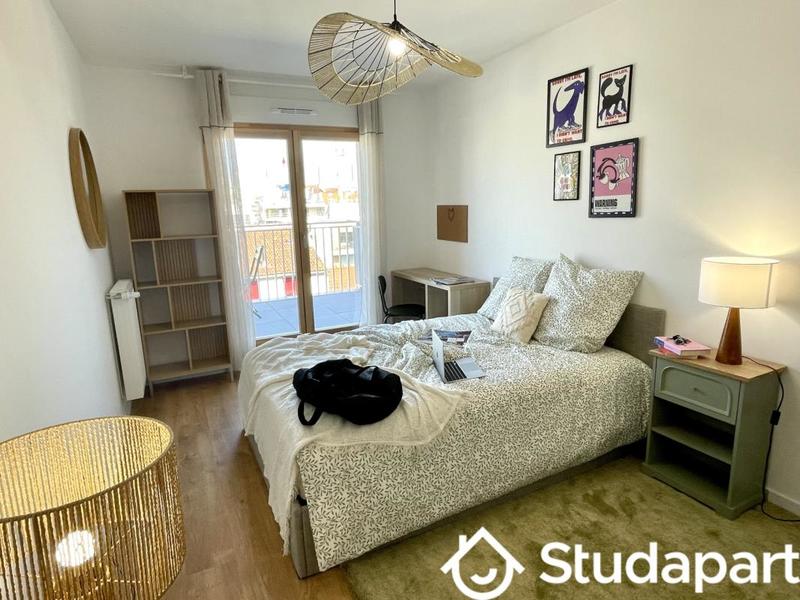 Chambre - 10 m² - 1 pièce