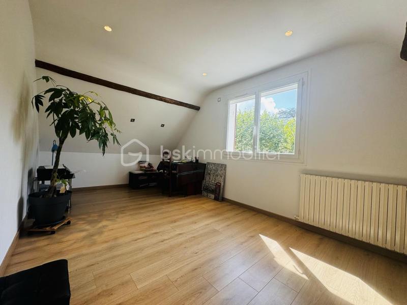 Maison - 146 m² - 6 pièces