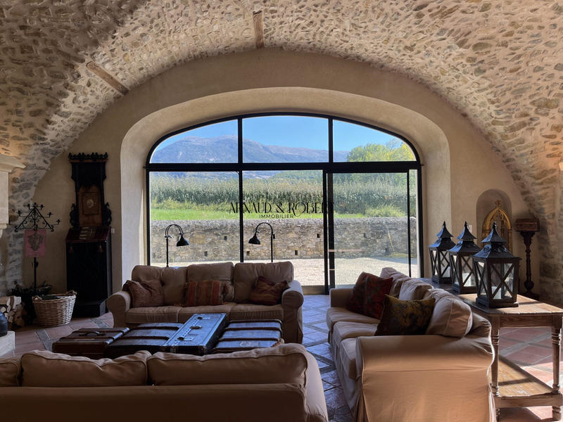 Maison ancienne - 473 m² - 9 pièces