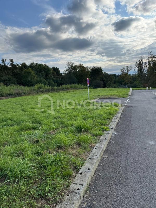 Terrain constructible - 1 454 m²