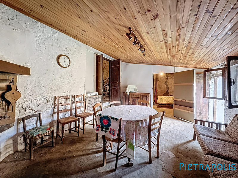 Maison - 312 m² - 11 pièces