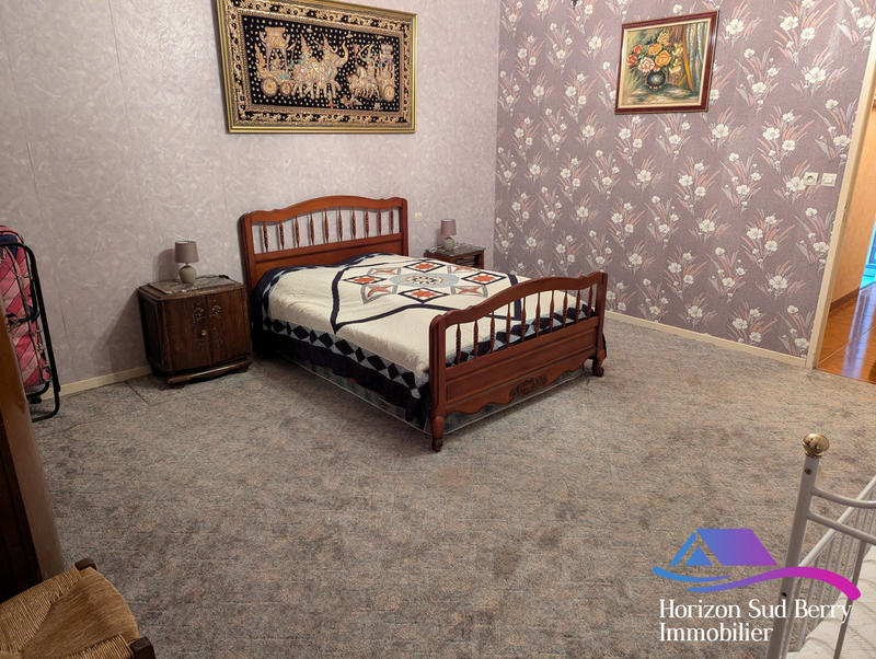 Maison - 234 m² - 8 pièces