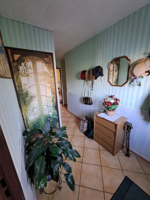 Maison - 93 m² - 6 pièces