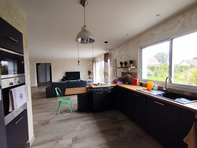 Maison - 152 m² - 6 pièces