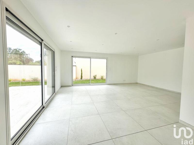 Maison - 140 m² - 5 pièces