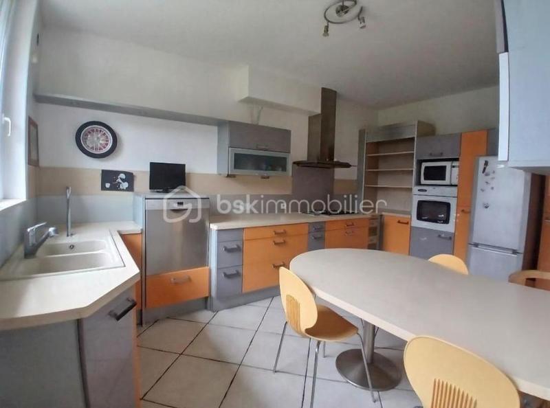 Maison de ville - 220 m² - 8 pièces