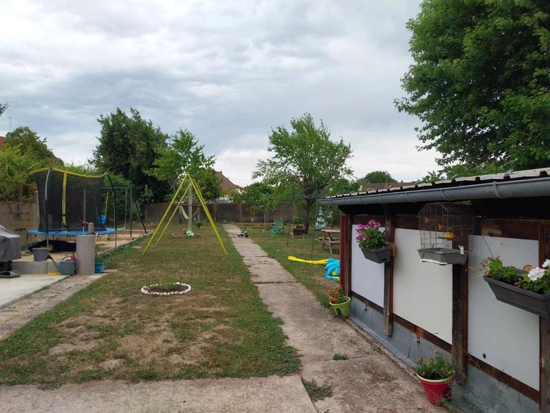 Maison - 255 m² - 8 pièces