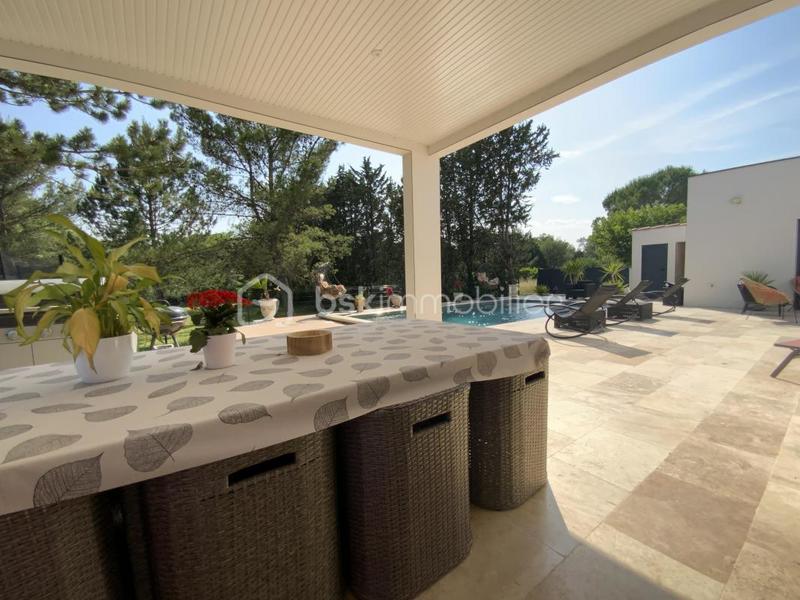 Maison - 180 m² - 6 pièces