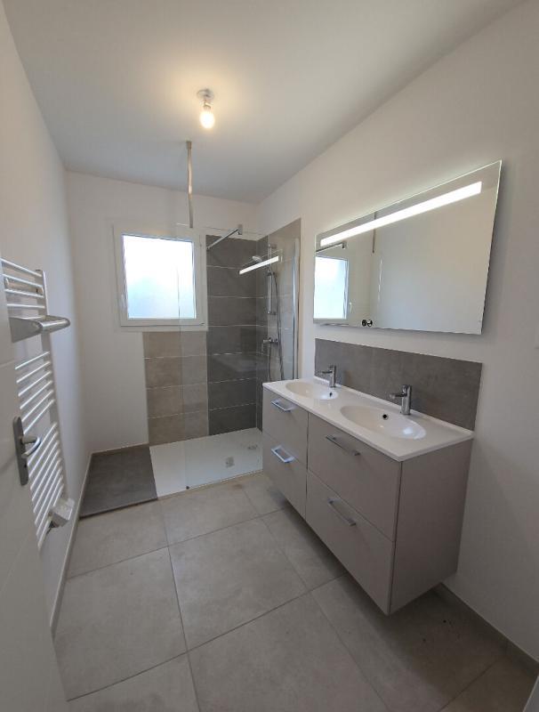 Maison - 102 m² - 4 pièces